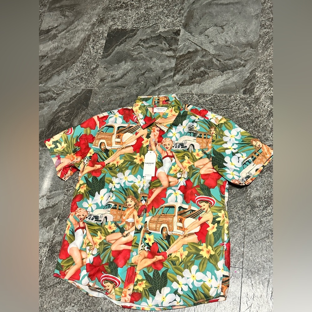 Tunevuse hawaiian shirt